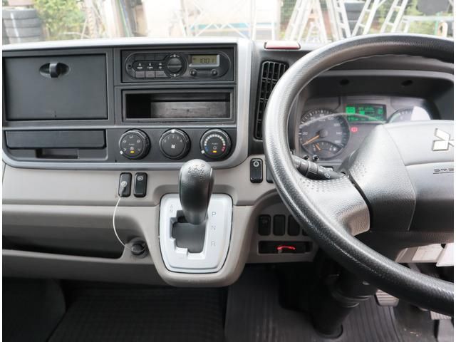 MITSUBISHI CANTER 2017 Image 31