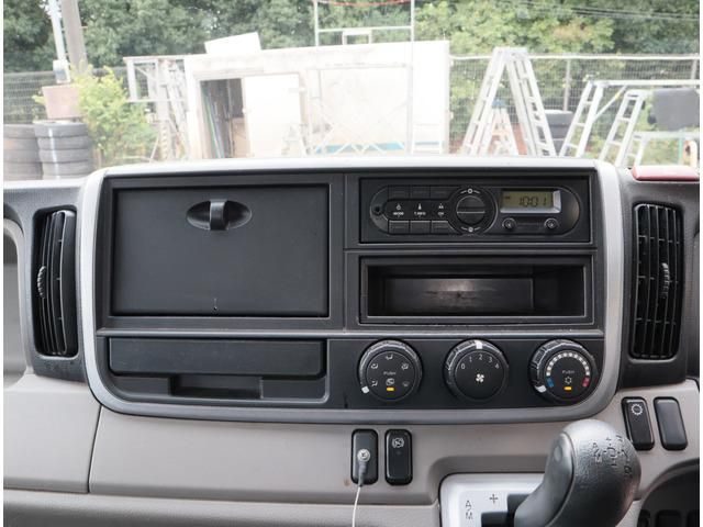 MITSUBISHI CANTER 2017 Image 31