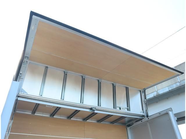 MITSUBISHI CANTER 2023 Image 31