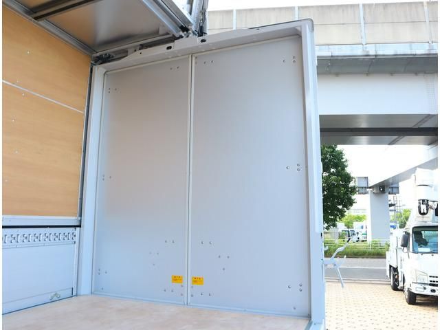 MITSUBISHI CANTER 2023 Image 31