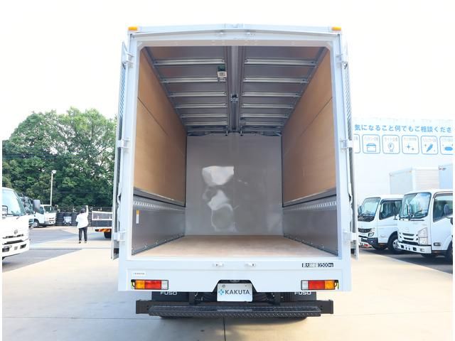 MITSUBISHI CANTER 2023 Image 31