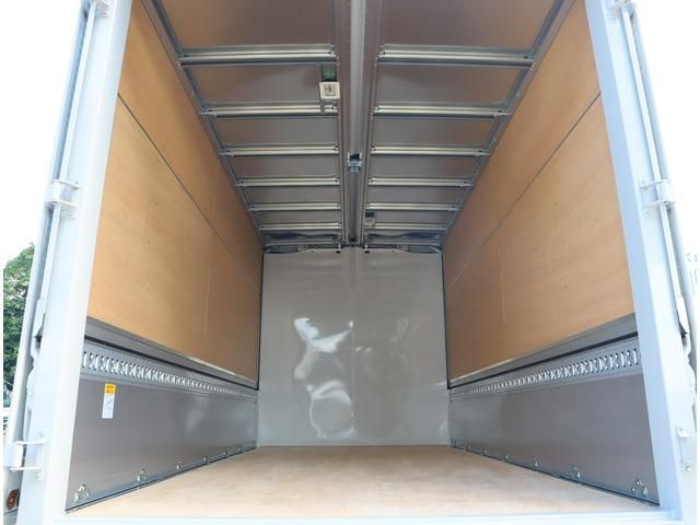 MITSUBISHI CANTER 2023 Image 31