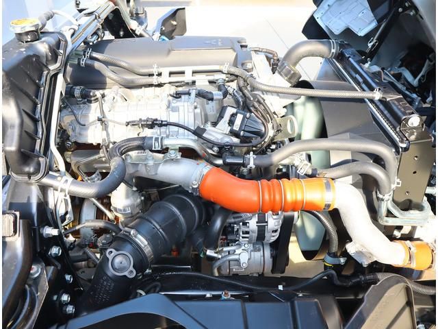 MITSUBISHI CANTER 2023 Image 31