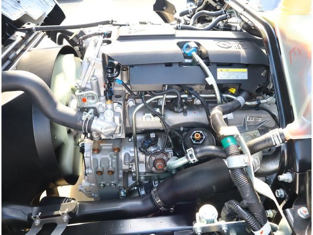 MITSUBISHI CANTER 2023 Image 31