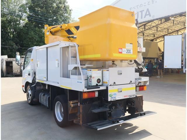 HINO DUTRO 2016 Image 31