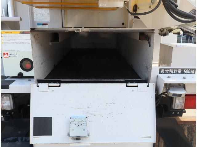 HINO DUTRO 2016 Image 31