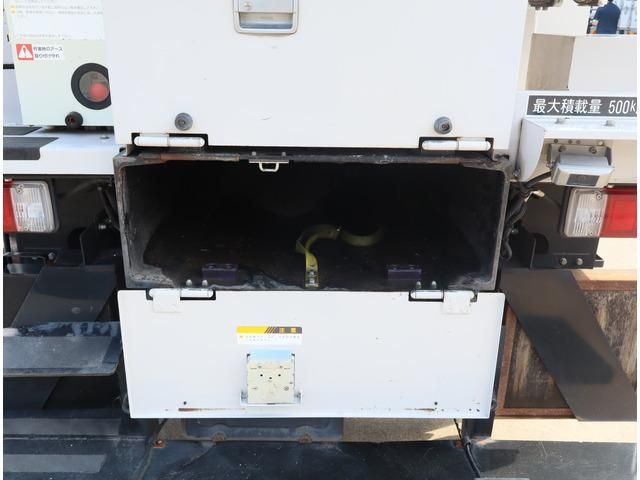 HINO DUTRO 2016 Image 31