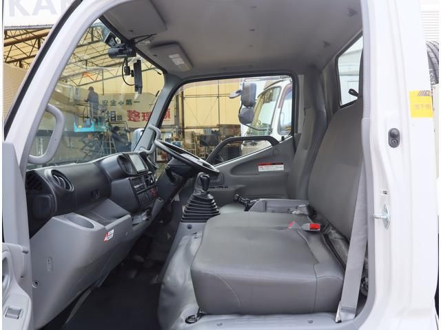 HINO DUTRO 2016 Image 31