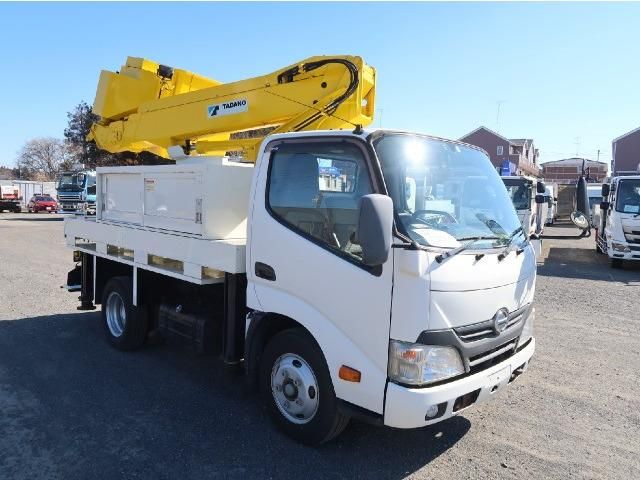 HINO DUTRO 2014 Image 31