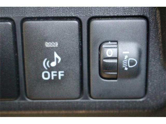 TOYOTA PRIUS ALPHA 2016 Image 31