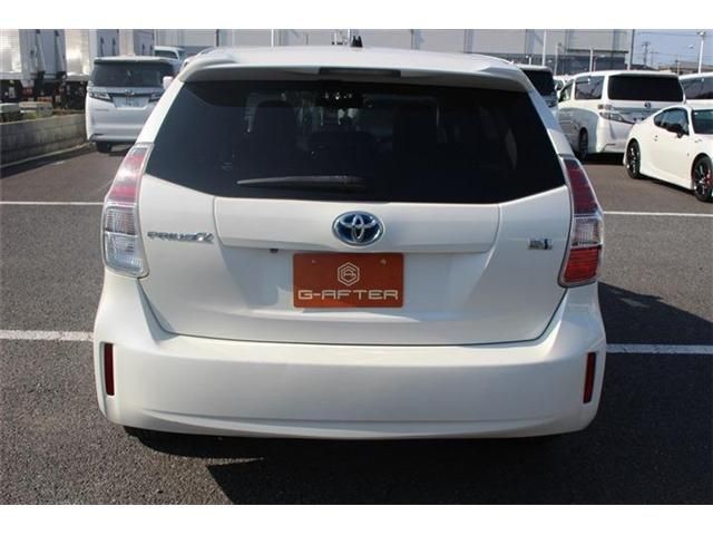 TOYOTA PRIUS ALPHA 2016 Image 31