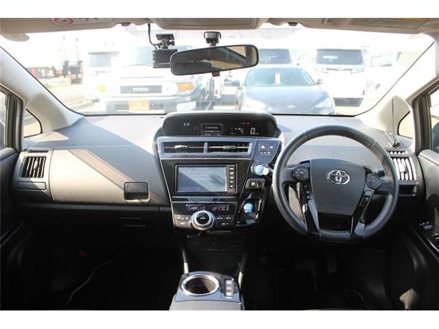 TOYOTA PRIUS ALPHA 2016 Image 31