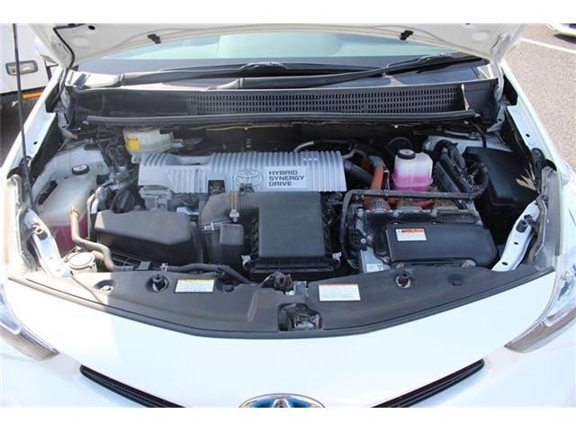 TOYOTA PRIUS ALPHA 2016 Image 31