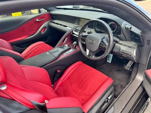 TOYOTA LEXUS LC500H 2021 Image 31