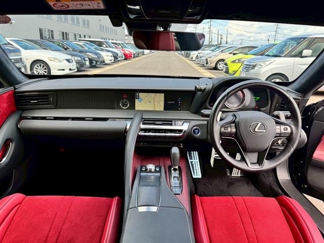 TOYOTA LEXUS LC500H 2021 Image 31