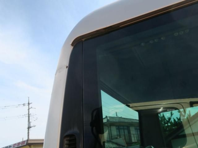 HINO LIESSE2 2006 Image 31