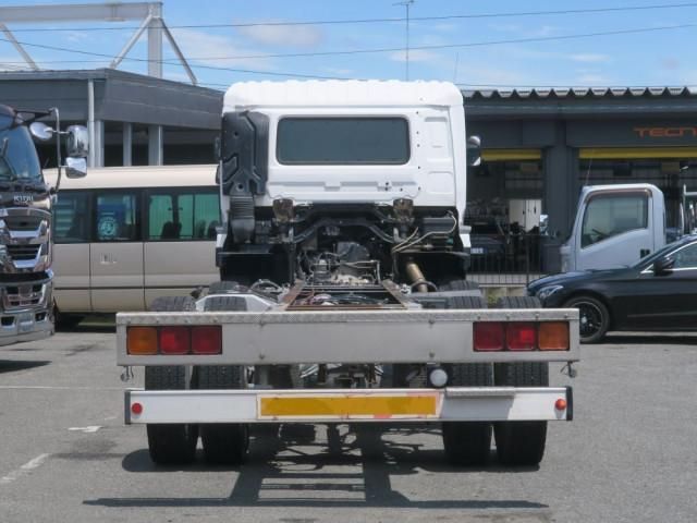 NISSAN DIESEL QUON 2009 Image 31