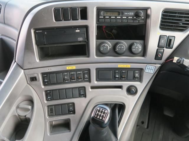 NISSAN DIESEL QUON 2009 Image 31