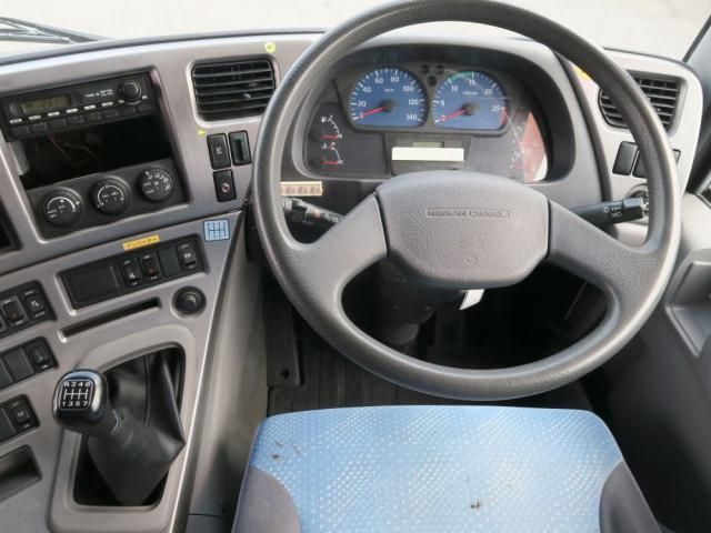 NISSAN DIESEL QUON 2009 Image 31