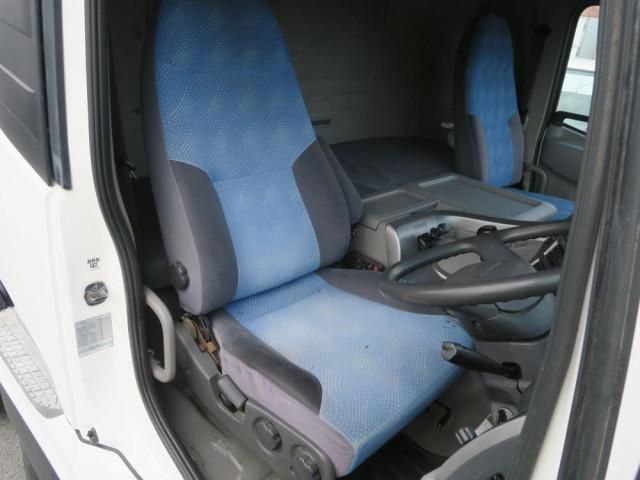 NISSAN DIESEL QUON 2009 Image 31