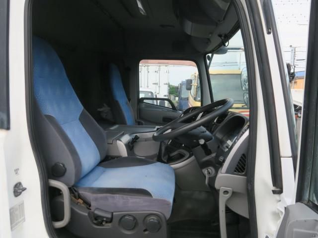 NISSAN DIESEL QUON 2009 Image 31