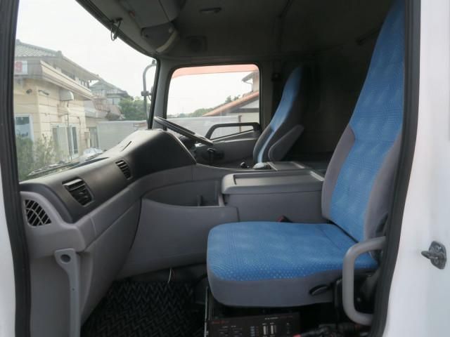 NISSAN DIESEL QUON 2009 Image 31