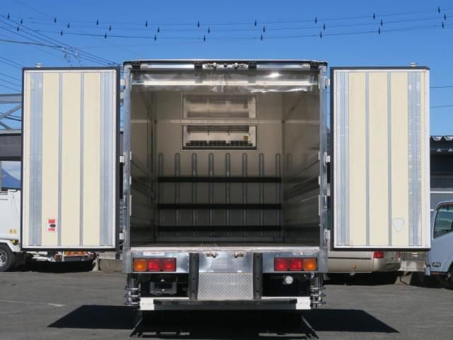 MITSUBISHI FUSOU FIGHTER 2015 Image 31