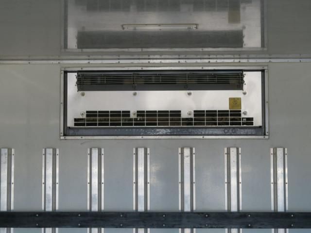 MITSUBISHI FUSOU FIGHTER 2015 Image 31