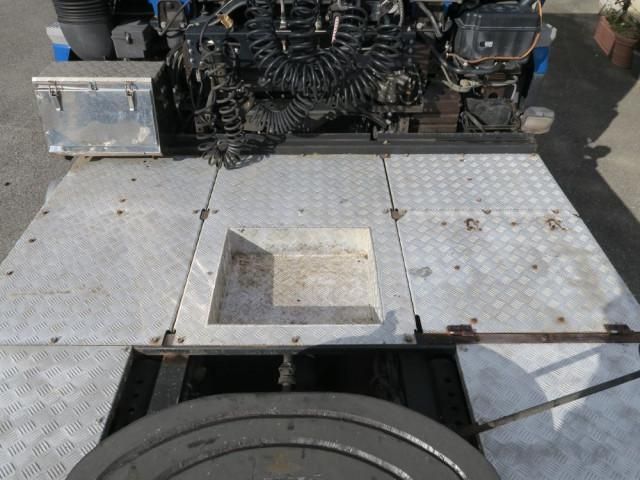 NISSAN DIESEL QUON 2013 Image 31