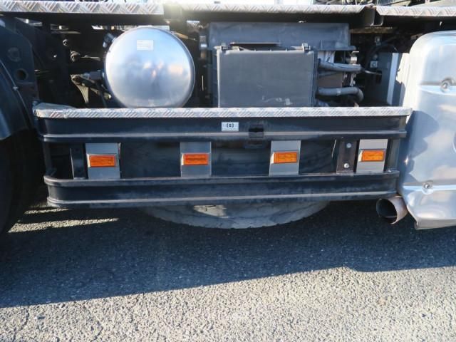 NISSAN DIESEL QUON 2013 Image 31