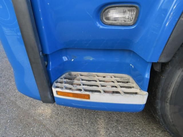NISSAN DIESEL QUON 2013 Image 31