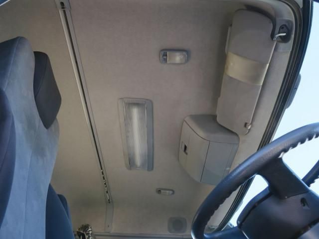 NISSAN DIESEL QUON 2013 Image 31