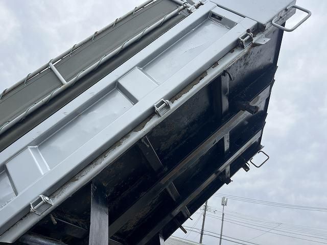 HINO DUTRO 2012 Image 31