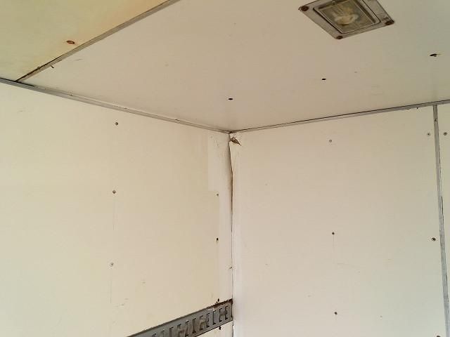 ISUZU ELF 2007 Image 31