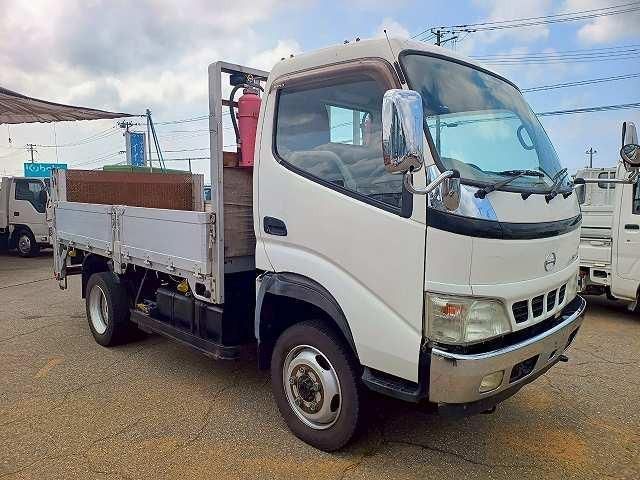 HINO DUTRO 2004 Image 31