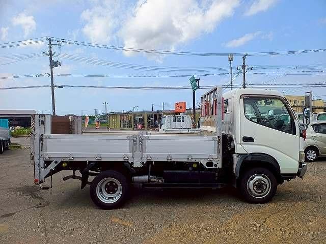 HINO DUTRO 2004 Image 31