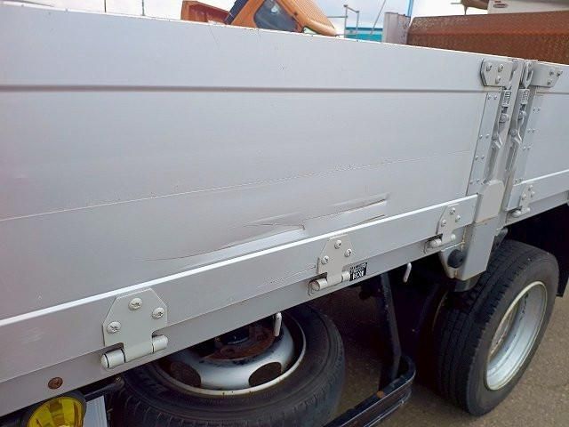 HINO DUTRO 2004 Image 31