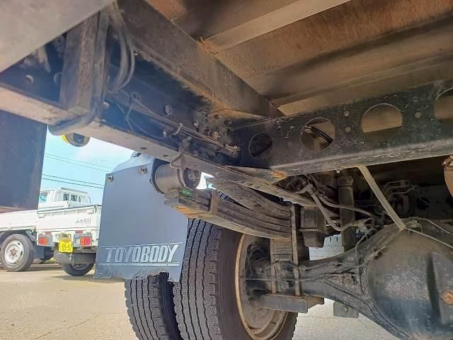 HINO DUTRO 2004 Image 31