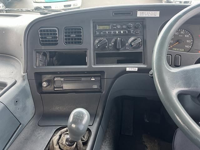 MITSUBISHI FUSOU SUPER GREAT 2004 Image 31