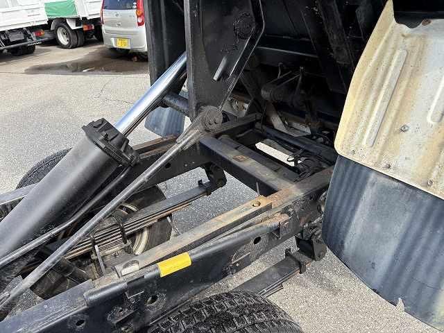 ISUZU ELF 2012 Image 31