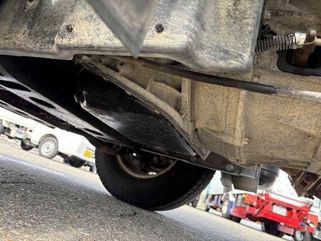 ISUZU ELF 2012 Image 31