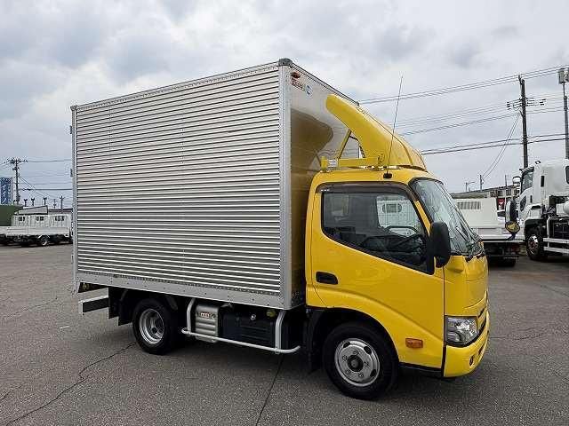 HINO DUTRO 2020 Image 31