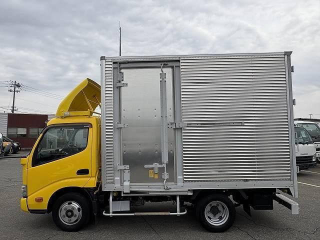 HINO DUTRO 2020 Image 31