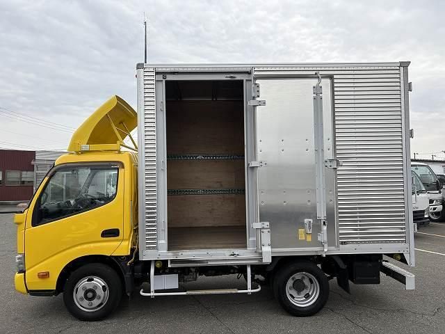 HINO DUTRO 2020 Image 31