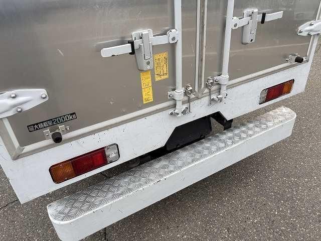 HINO DUTRO 2020 Image 31