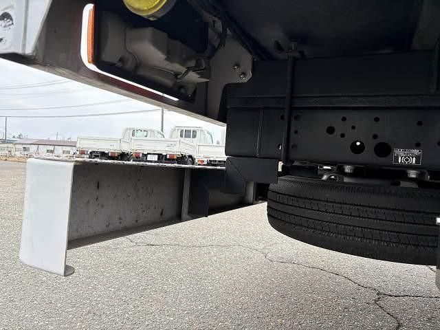 HINO DUTRO 2020 Image 31