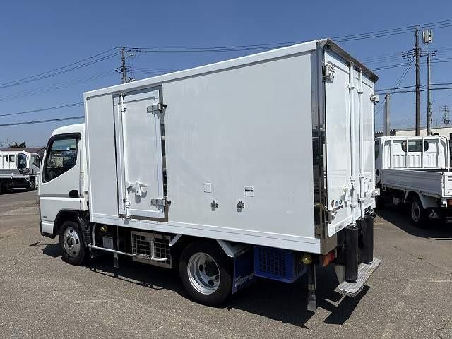 MITSUBISHI CANTER 2017 Image 31