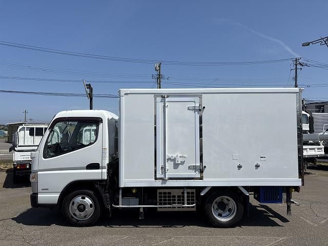 MITSUBISHI CANTER 2017 Image 31