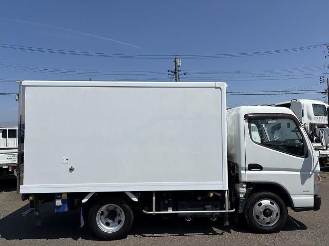 MITSUBISHI CANTER 2017 Image 31