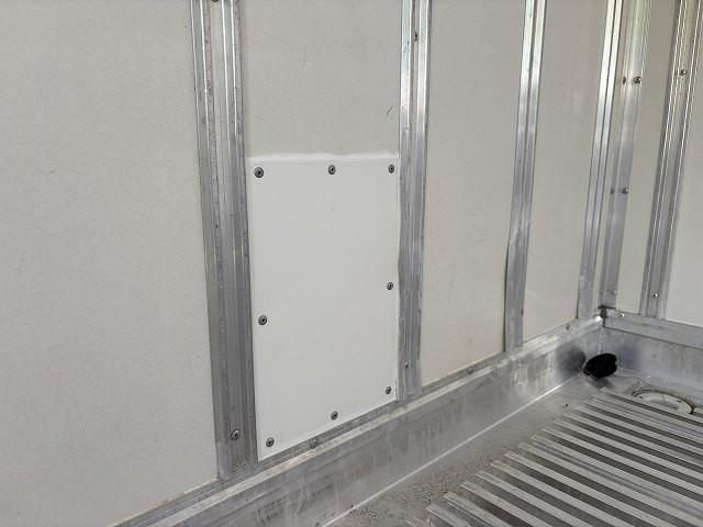 MITSUBISHI CANTER 2017 Image 31